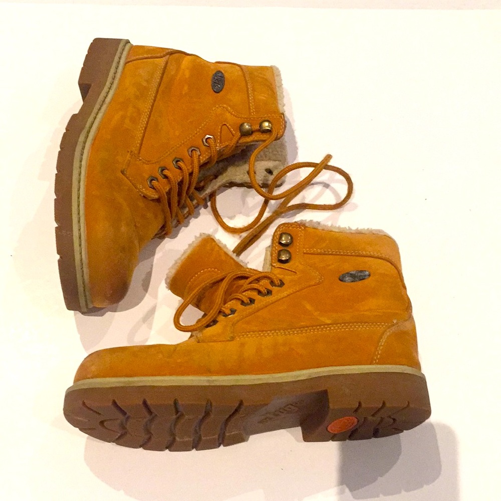 Beautiful boots by lugz